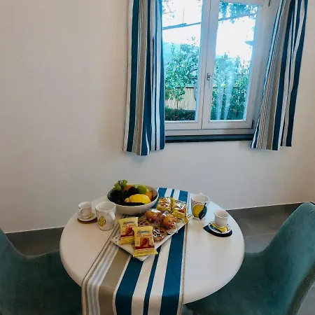 Flavia's Lemons 4* سورينتو