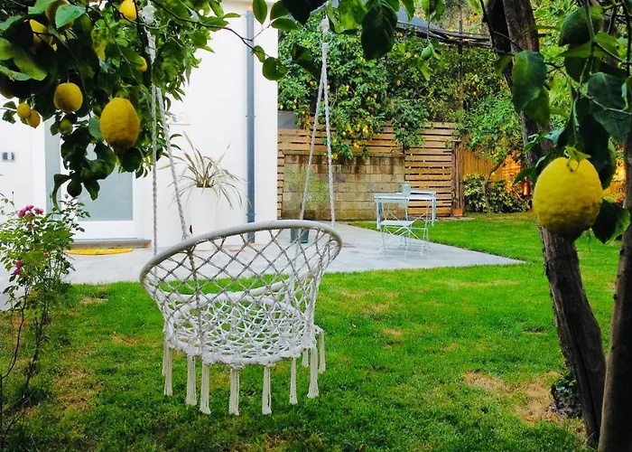 Bed & Breakfast Flavia's Lemons 4*